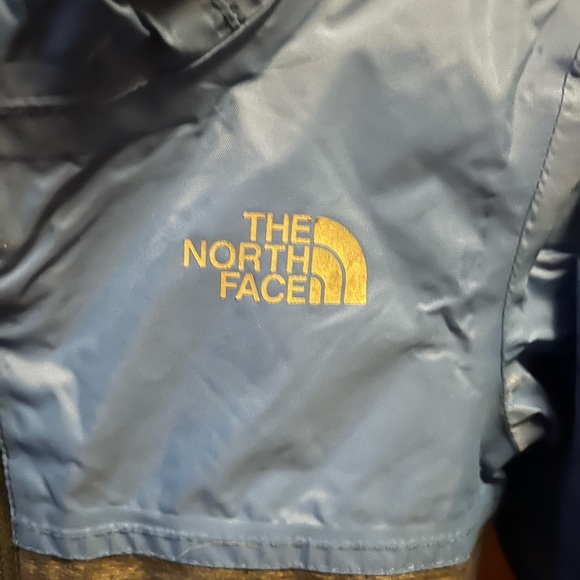 Children’s North Face fleece lined jacket. Blue 6-12 months - Picture 3 of 4